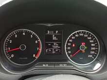 Volkswagen Polo TSI - U8282