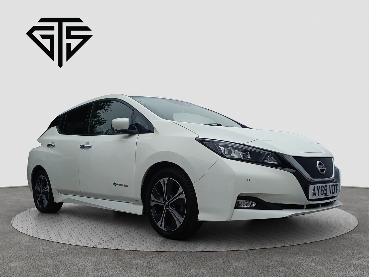Nissan Leaf Tekna - U8284