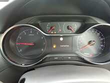 Vauxhall Crossland Elite - U8285