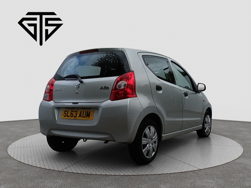 Suzuki Alto SZ - U8294