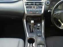 Lexus NX 300h S - U8297