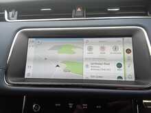 Land Rover Range Rover Evoque P300e R-Dynamic S - U8313