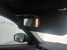 Land Rover Range Rover Evoque P300e R-Dynamic S - U8313