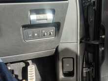 Land Rover Range Rover Evoque P300e R-Dynamic S - U8313