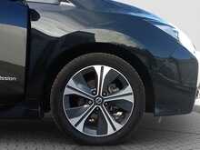 Nissan Leaf Tekna - U8314