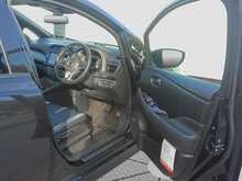 Nissan Leaf Tekna - U8314