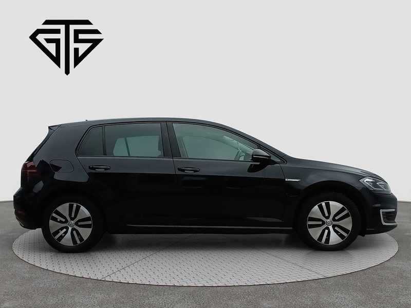 Volkswagen e-Golf e-Golf - U8315