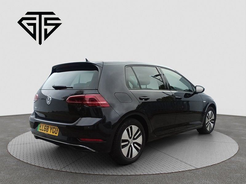 Volkswagen e-Golf e-Golf - U8315