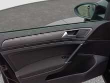 Volkswagen e-Golf e-Golf - U8315