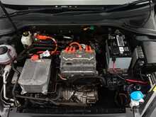 Volkswagen e-Golf e-Golf - U8315