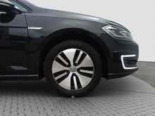 Volkswagen e-Golf e-Golf - U8315