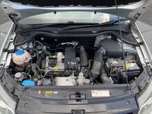 Volkswagen Polo  - U8320