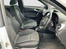 Audi A1 SPORTBACK URBAN STYLE LIMITED - U8322