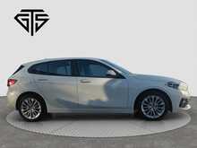 BMW 1 Series 118i SE - U8326