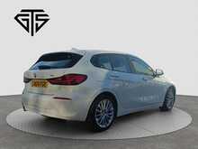 BMW 1 Series 118i SE - U8326