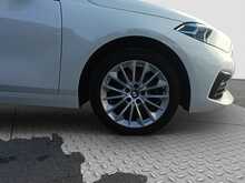 BMW 1 Series 118i SE - U8326
