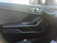 BMW 1 Series 118i SE - U8326