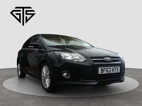 Ford Focus 1.0T EcoBoost MHEV ST-Line X SUV 5dr Petrol Hybrid Manual Euro 6 (s/s) (125 ps)