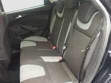 Ford Focus Zetec - U8330