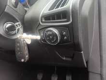 Ford Focus Zetec - U8330