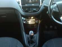Peugeot 208 PureTech Tech Edition - U8333