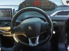 Peugeot 208 PureTech Tech Edition - U8333