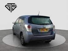 Toyota Verso D-4D Icon - U8335