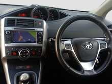 Toyota Verso D-4D Icon - U8335