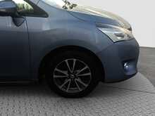 Toyota Verso D-4D Icon - U8335