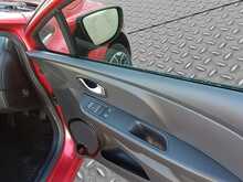 Renault Clio TCe Iconic - U8336