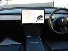 Tesla Model 3 Standard Range Plus - U8337