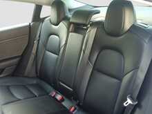 Tesla Model 3 Standard Range Plus - U8337