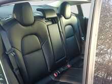Tesla Model 3 Standard Range Plus - U8337