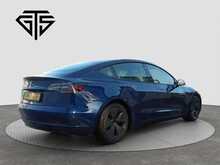 Tesla Model 3 Standard Range Plus - U8339