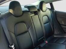 Tesla Model 3 Standard Range Plus - U8339