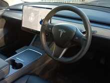 Tesla Model 3 Standard Range Plus - U8339