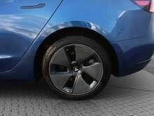 Tesla Model 3 Standard Range Plus - U8339