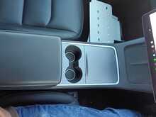 Tesla Model 3 Standard Range Plus - U8339
