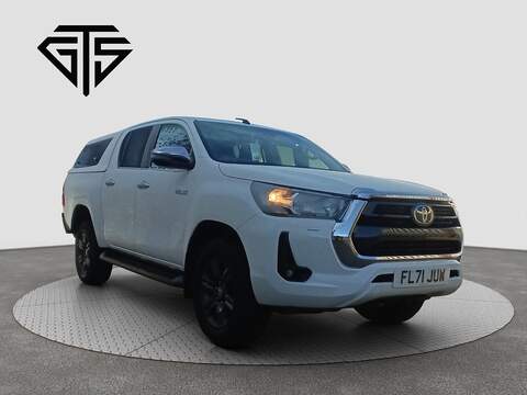 Toyota Hilux Hybrid ZS Kirameki2 MPV 1.8 Automatic Petrol Hybrid