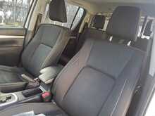 Toyota Hilux D-4D Icon - U8346