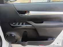 Toyota Hilux D-4D Icon - U8346