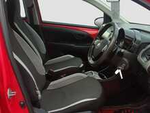 Toyota AYGO VVT-i x-play - U8353