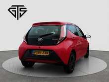Toyota AYGO VVT-i x-play - U8353