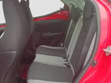 Toyota AYGO VVT-i x-play - U8353