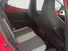 Toyota AYGO VVT-i x-play - U8353