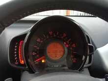 Toyota AYGO VVT-i x-play - U8353