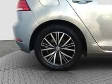 Volkswagen Golf TSI EVO SE Nav - U8358