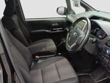 Toyota Voxy Hybrid ZS Kirameki2 - U8362