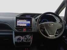 Toyota Voxy Hybrid ZS Kirameki2 - U8363