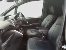 Toyota Voxy Hybrid ZS Kirameki2 - U8363